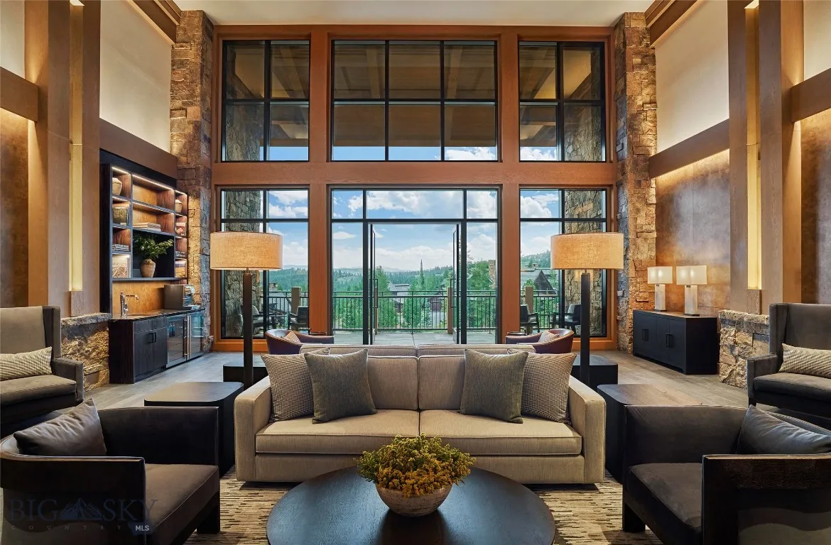 Montage Inn Residence Lobby