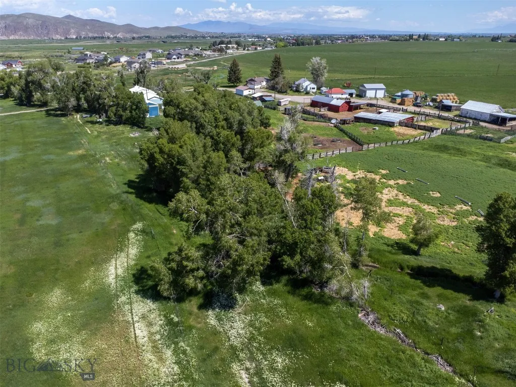 1275 Highway 91 S A, Dillon, Montana 59725, Dillon, Montana 59725, 3 Bedrooms Bedrooms, ,1 BathroomBathrooms,Residential,For Sale,1275 Highway 91 S A, Dillon, Montana 59725,0,383371