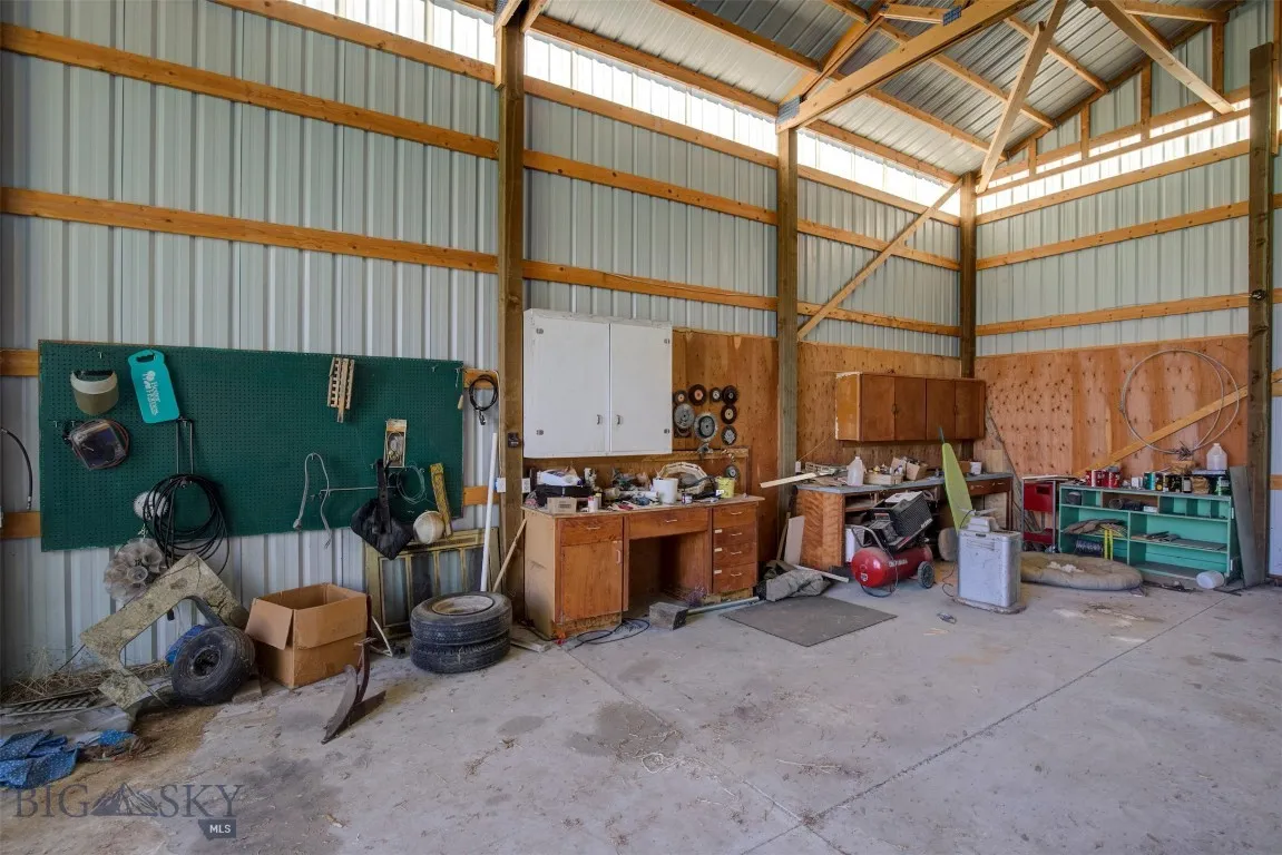 1275 Highway 91 S A, Dillon, Montana 59725, Dillon, Montana 59725, 3 Bedrooms Bedrooms, ,1 BathroomBathrooms,Residential,For Sale,1275 Highway 91 S A, Dillon, Montana 59725,0,383371