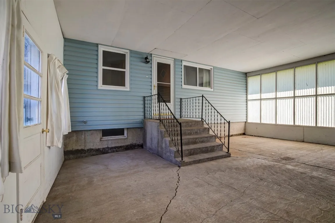 1275 Highway 91 S A, Dillon, Montana 59725, Dillon, Montana 59725, 3 Bedrooms Bedrooms, ,1 BathroomBathrooms,Residential,For Sale,1275 Highway 91 S A, Dillon, Montana 59725,0,383371