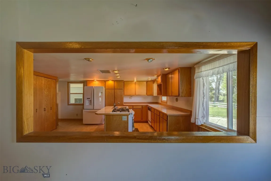 1275 Highway 91 S A, Dillon, Montana 59725, Dillon, Montana 59725, 3 Bedrooms Bedrooms, ,1 BathroomBathrooms,Residential,For Sale,1275 Highway 91 S A, Dillon, Montana 59725,0,383371