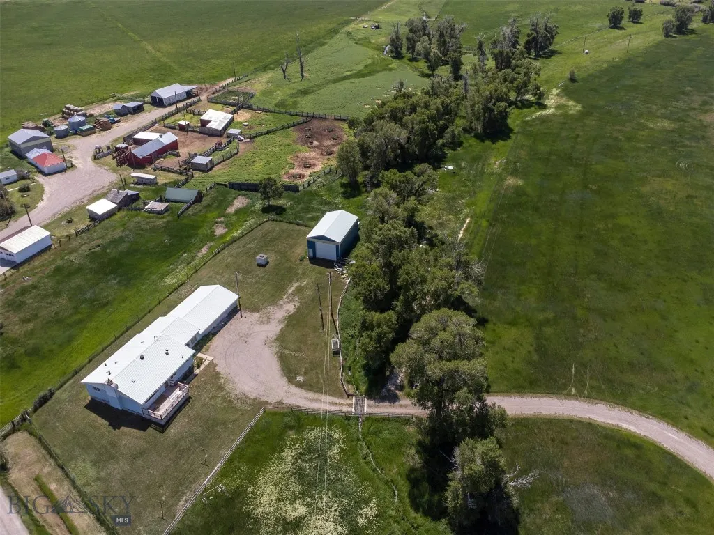 1275 Highway 91 S A, Dillon, Montana 59725, Dillon, Montana 59725, 3 Bedrooms Bedrooms, ,1 BathroomBathrooms,Residential,For Sale,1275 Highway 91 S A, Dillon, Montana 59725,0,383371