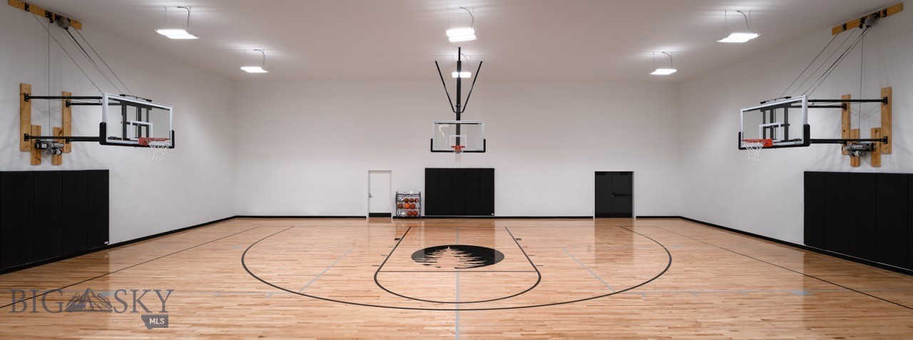 LakeLodge Gym