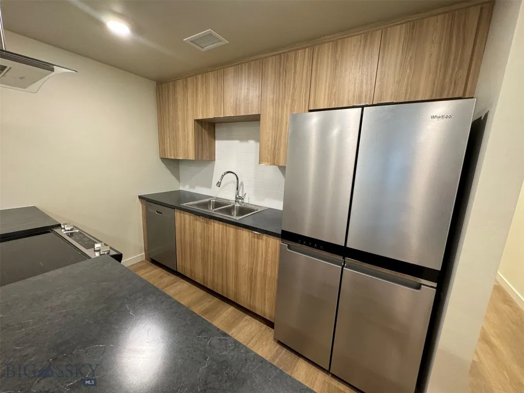 59 E Park Street 201, Butte, Montana 59701, Butte, Montana 59701, 1 Bedroom Bedrooms, ,1 BathroomBathrooms,Residential,For Sale,59 E Park Street 201, Butte, Montana 59701,0,389542