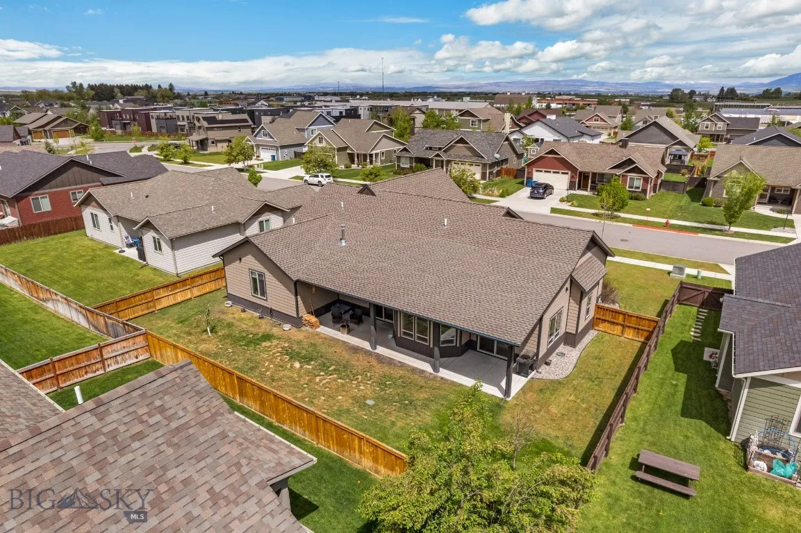 207 Falconers Way, Bozeman, Montana 59718, Bozeman, Montana 59718, 3 Bedrooms Bedrooms, ,2 BathroomsBathrooms,Residential,For Sale,207 Falconers Way, Bozeman, Montana 59718,0,392599