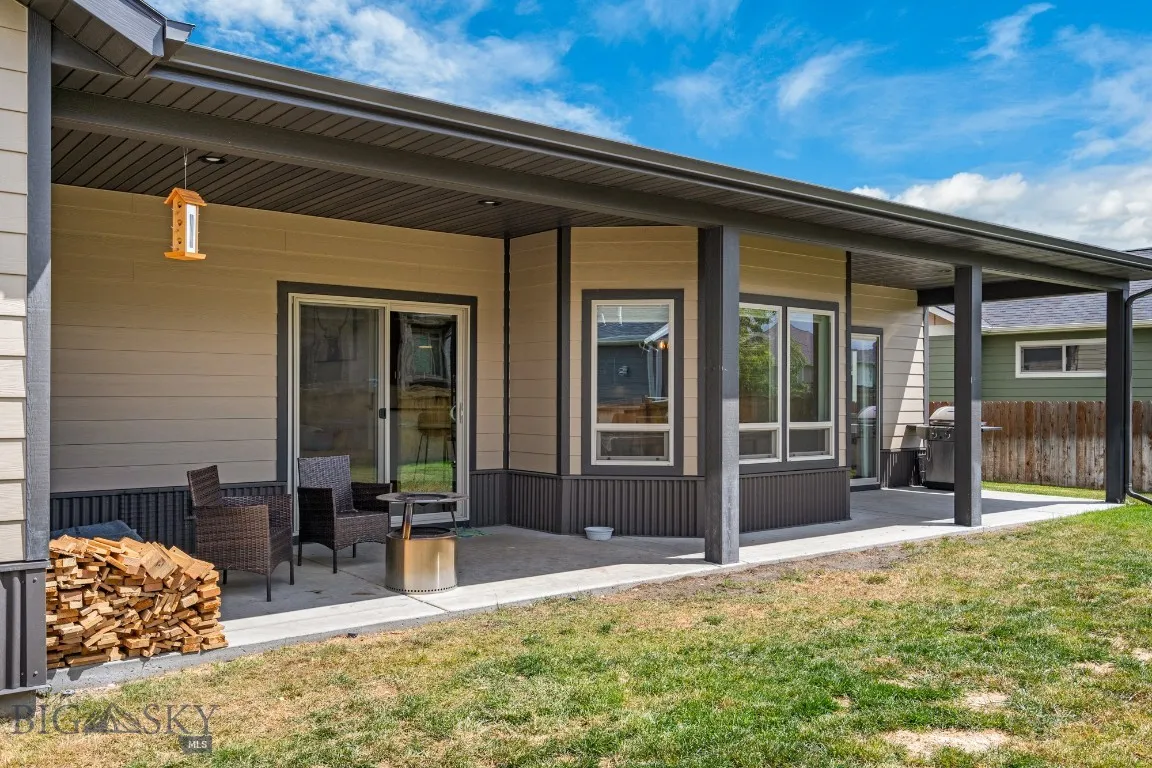 207 Falconers Way, Bozeman, Montana 59718, Bozeman, Montana 59718, 3 Bedrooms Bedrooms, ,2 BathroomsBathrooms,Residential,For Sale,207 Falconers Way, Bozeman, Montana 59718,0,392599