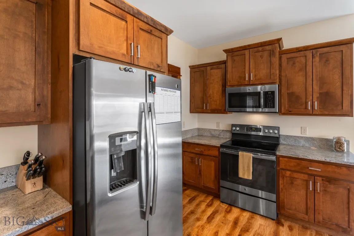 207 Falconers Way, Bozeman, Montana 59718, Bozeman, Montana 59718, 3 Bedrooms Bedrooms, ,2 BathroomsBathrooms,Residential,For Sale,207 Falconers Way, Bozeman, Montana 59718,0,392599