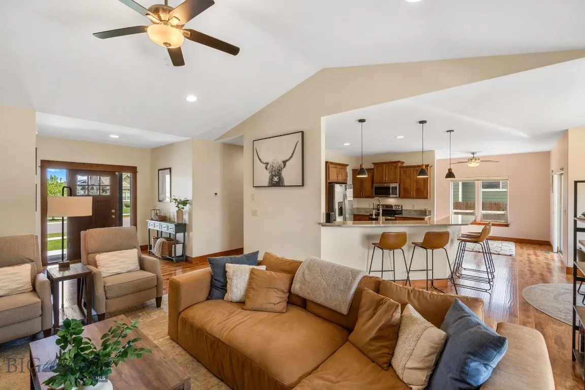 207 Falconers Way, Bozeman, Montana 59718, Bozeman, Montana 59718, 3 Bedrooms Bedrooms, ,2 BathroomsBathrooms,Residential,For Sale,207 Falconers Way, Bozeman, Montana 59718,0,392599