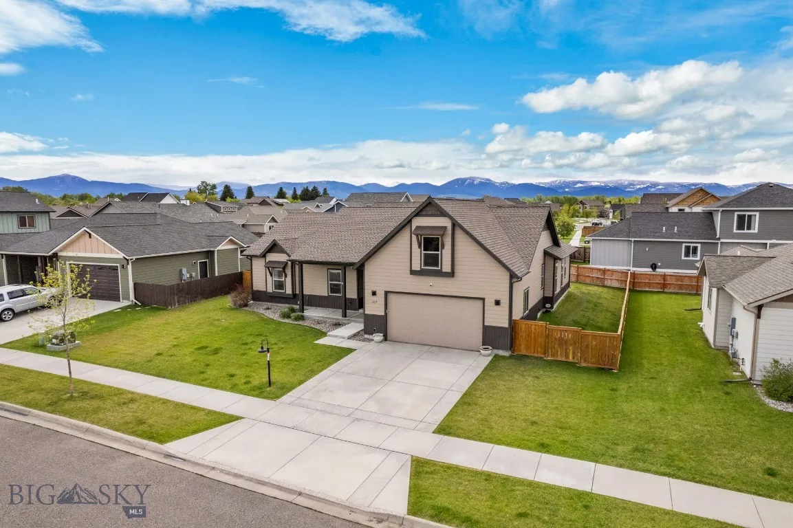 207 Falconers Way, Bozeman, Montana 59718, Bozeman, Montana 59718, 3 Bedrooms Bedrooms, ,2 BathroomsBathrooms,Residential,For Sale,207 Falconers Way, Bozeman, Montana 59718,0,392599