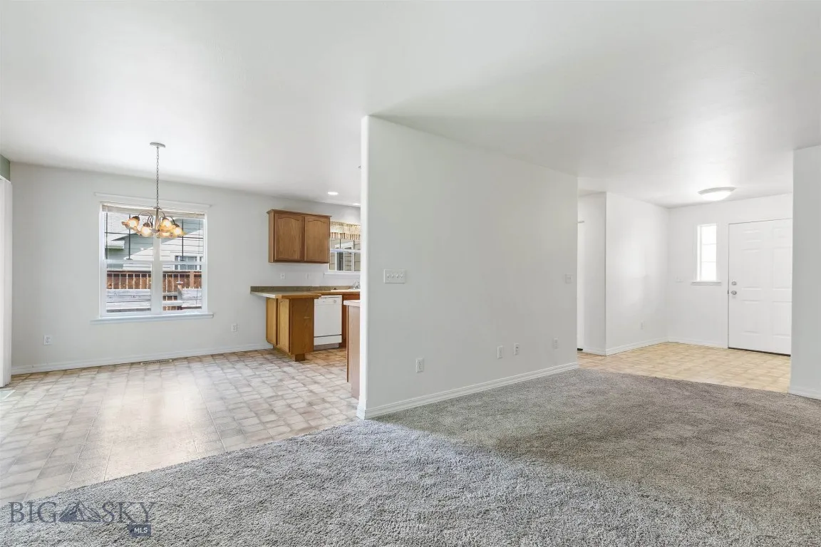 Dining into glimpse of Open Kitchen