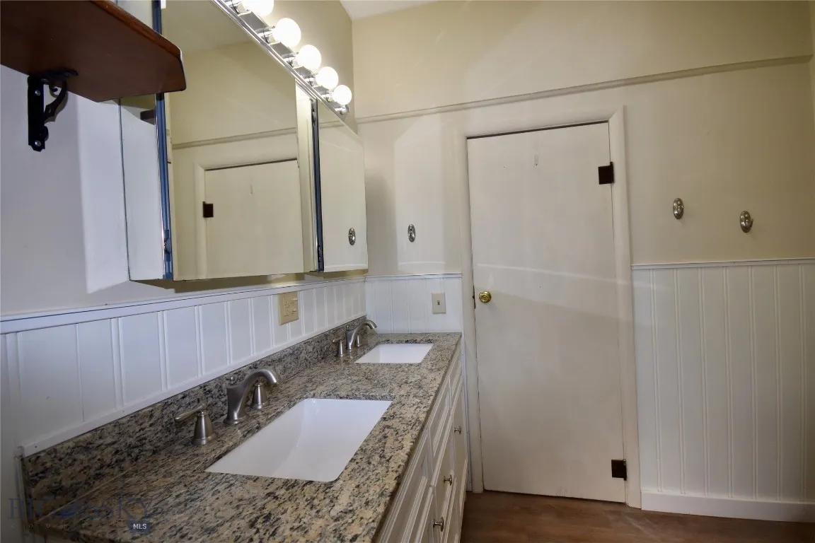 417 W Lamme, Bozeman, Montana 59715, Bozeman, Montana 59715, 4 Bedrooms Bedrooms, ,2 BathroomsBathrooms,Residential,For Sale,417 W Lamme, Bozeman, Montana 59715,0,394155