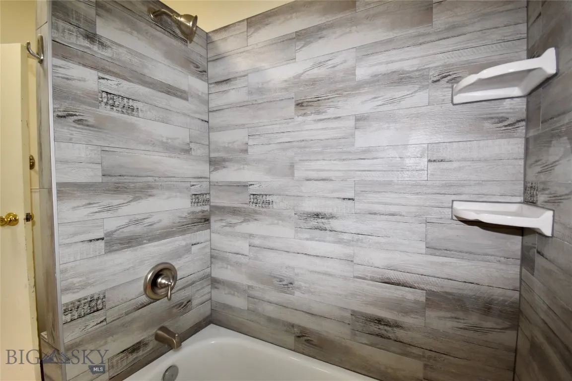 417 W Lamme, Bozeman, Montana 59715, Bozeman, Montana 59715, 4 Bedrooms Bedrooms, ,2 BathroomsBathrooms,Residential,For Sale,417 W Lamme, Bozeman, Montana 59715,0,394155