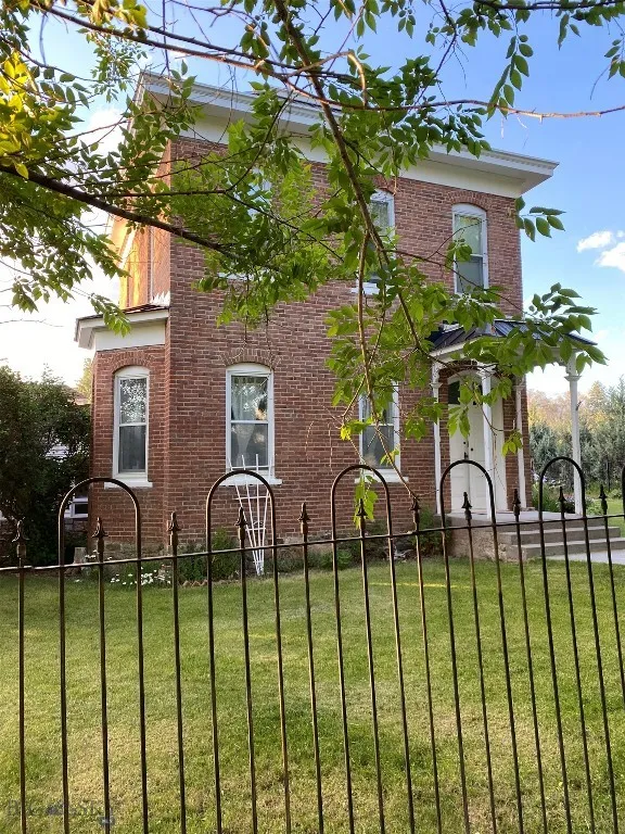 113 E Poppleton, Sheridan, Montana 59749, Sheridan, Montana 59749, 2 Bedrooms Bedrooms, ,1 BathroomBathrooms,Residential,For Sale,113 E Poppleton, Sheridan, Montana 59749,394388