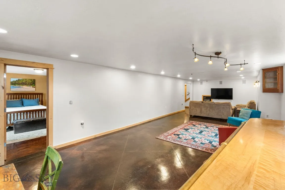 177 Lucille Lane, Bozeman, Montana 59718, Bozeman, Montana 59718, 5 Bedrooms Bedrooms, ,3 BathroomsBathrooms,Residential,For Sale,177 Lucille Lane, Bozeman, Montana 59718,0,394732