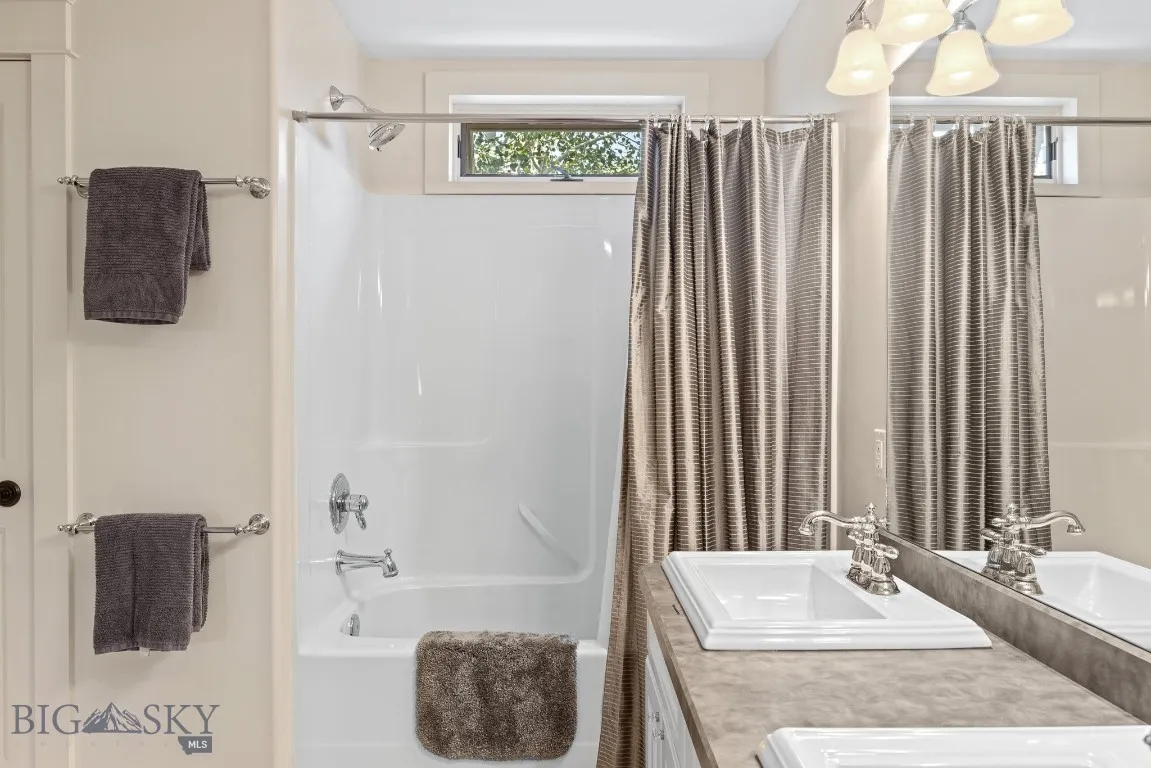 Second floor full bath