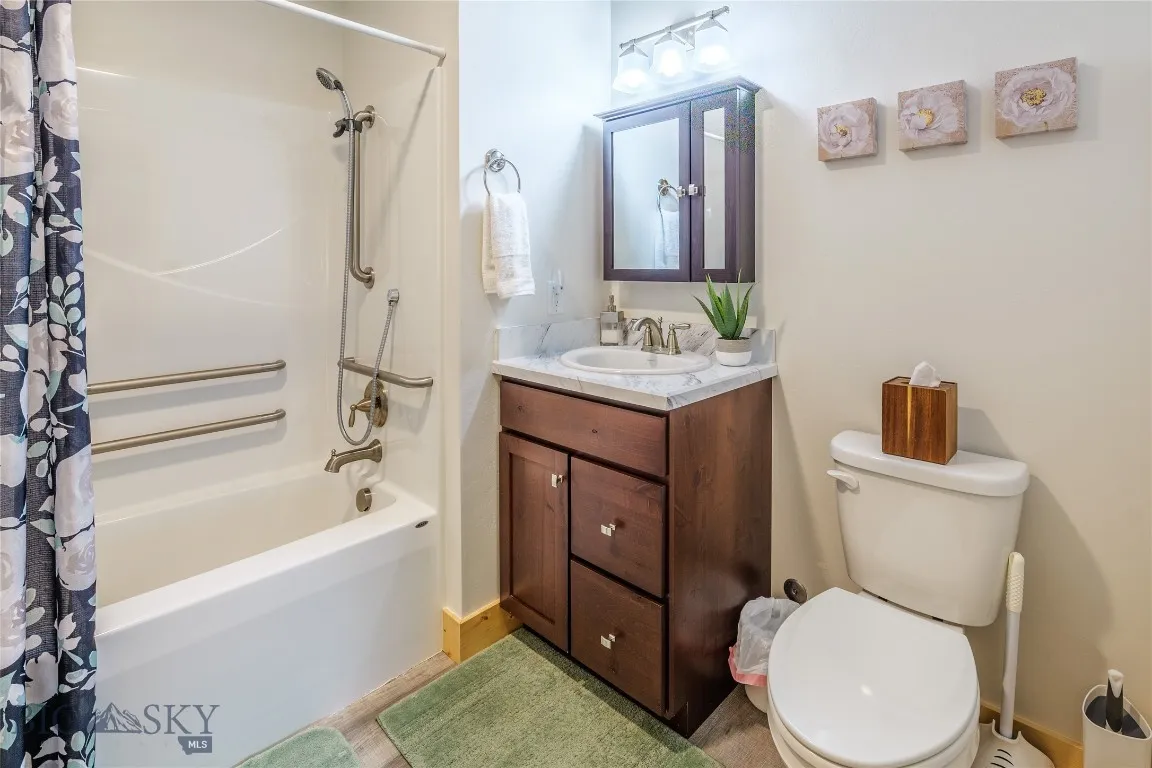 Accessible full bath.