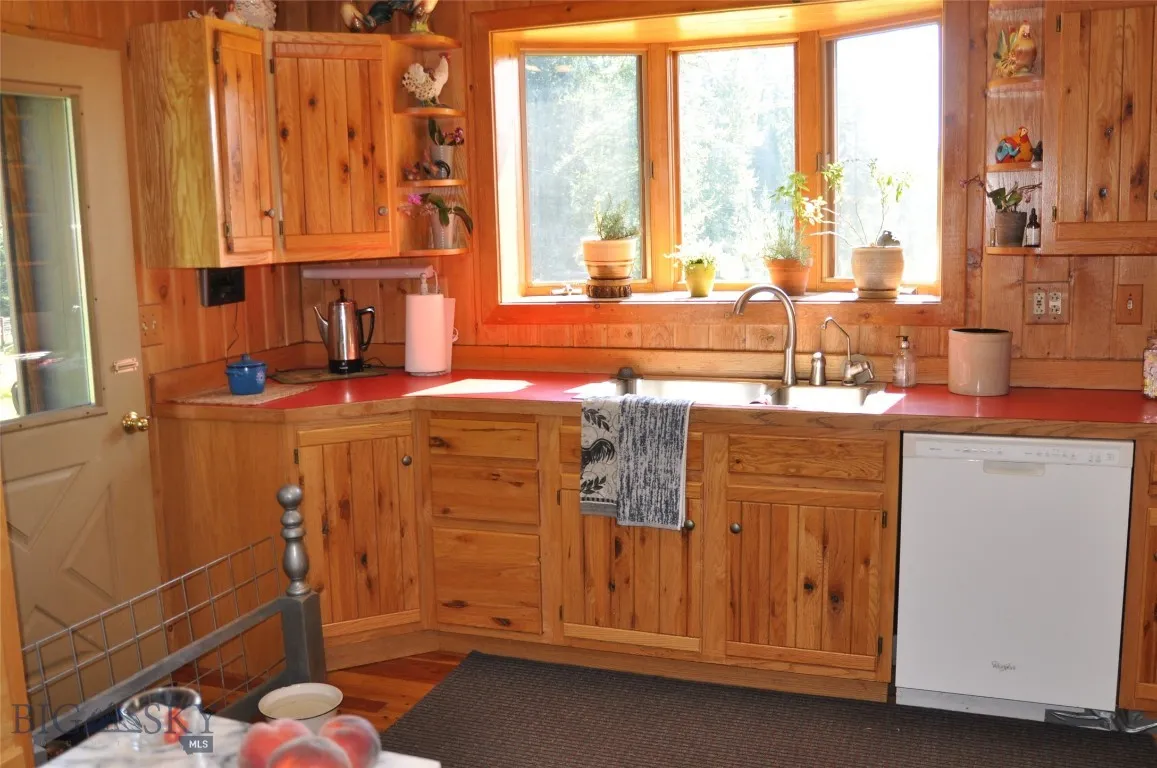 1876 Timber Creek Road, None, Montana 59866, Montana 59866, 8 Bedrooms Bedrooms, ,4 BathroomsBathrooms,Residential,For Sale,1876 Timber Creek Road, None, Montana 59866,0,396843