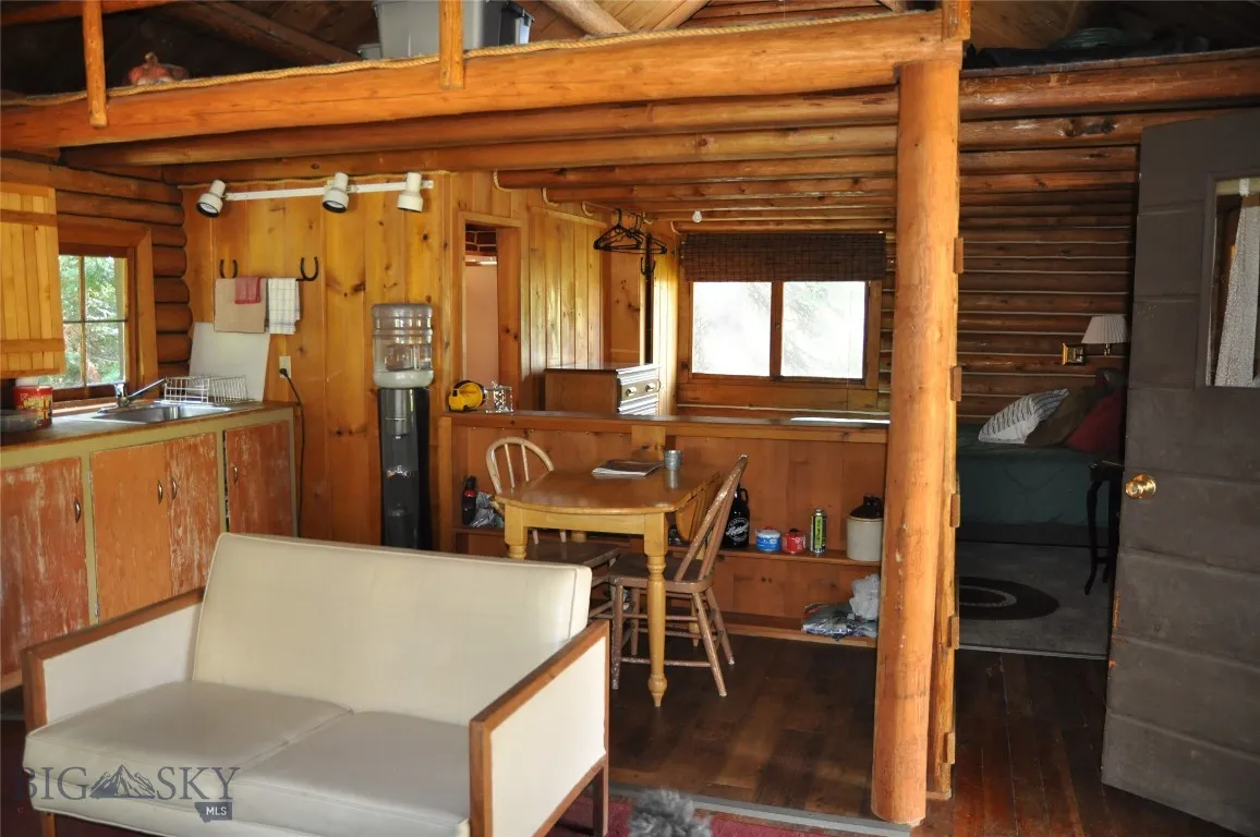 1876 Timber Creek Road, None, Montana 59866, Montana 59866, 8 Bedrooms Bedrooms, ,4 BathroomsBathrooms,Residential,For Sale,1876 Timber Creek Road, None, Montana 59866,0,396843