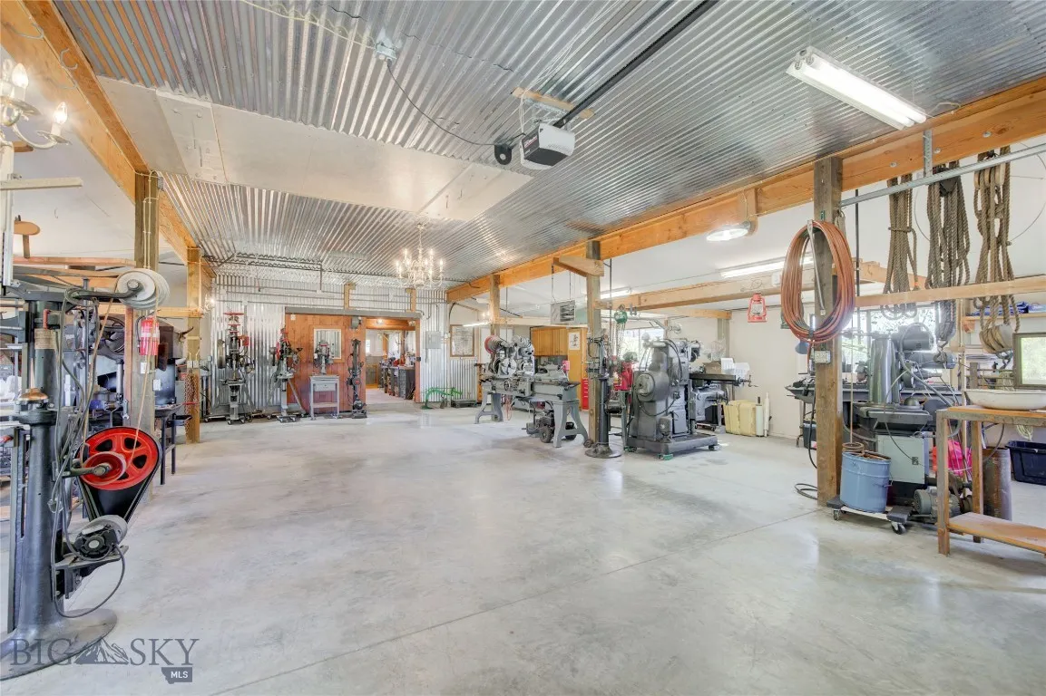 5566 Foster, Belgrade, Montana 59714, Belgrade, Montana 59714, 4 Bedrooms Bedrooms, ,2 BathroomsBathrooms,Residential,For Sale,5566 Foster, Belgrade, Montana 59714,0,397028