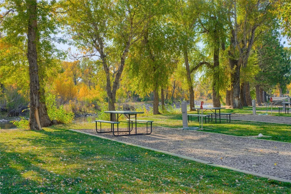 257 Main Boulder Road, Big Timber, Montana 59011, Big Timber, Montana 59011, ,Commercial Sale,For Sale,257 Main Boulder Road, Big Timber, Montana 59011,0,397049