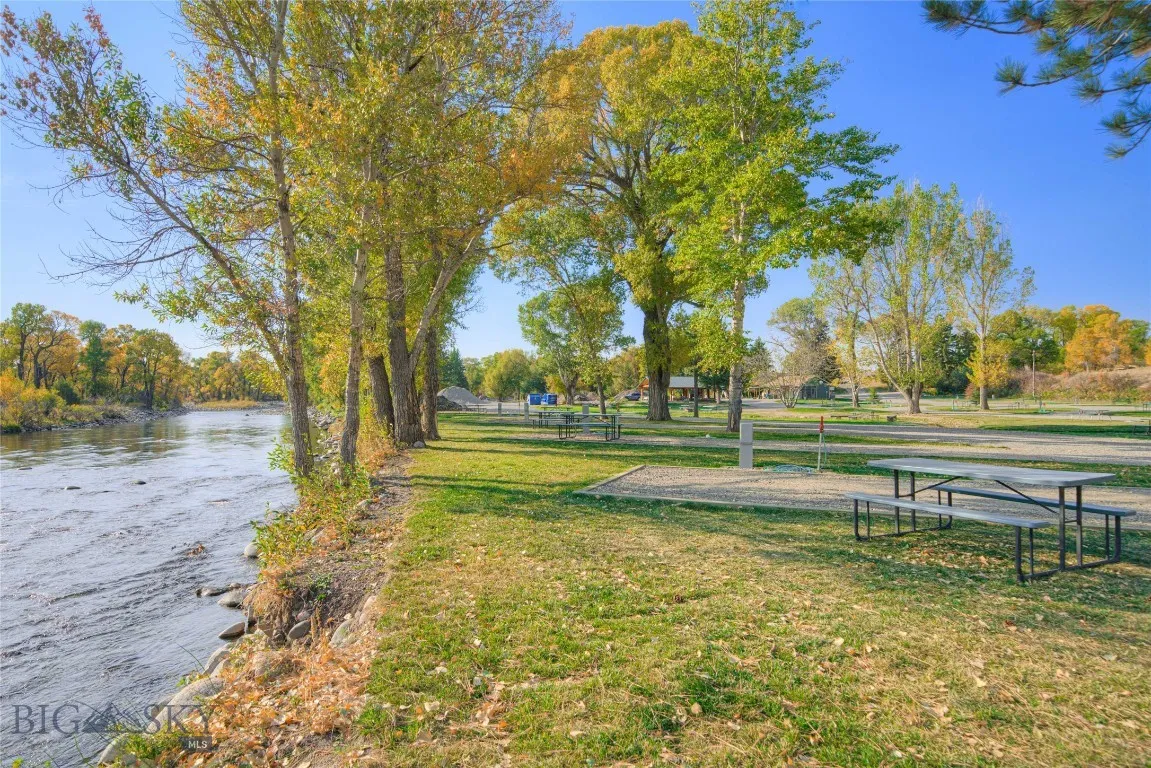 257 Main Boulder Road, Big Timber, Montana 59011, Big Timber, Montana 59011, ,Commercial Sale,For Sale,257 Main Boulder Road, Big Timber, Montana 59011,0,397049