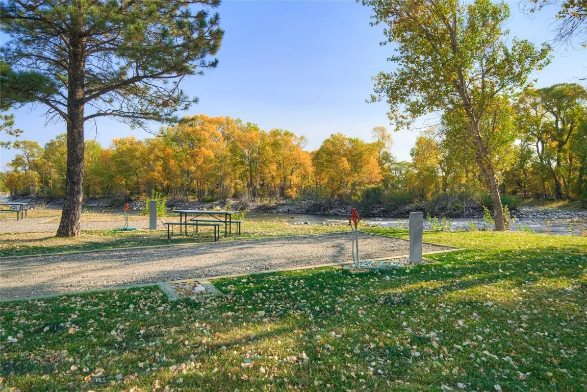 257 Main Boulder Road, Big Timber, Montana 59011, Big Timber, Montana 59011, ,Commercial Sale,For Sale,257 Main Boulder Road, Big Timber, Montana 59011,0,397049