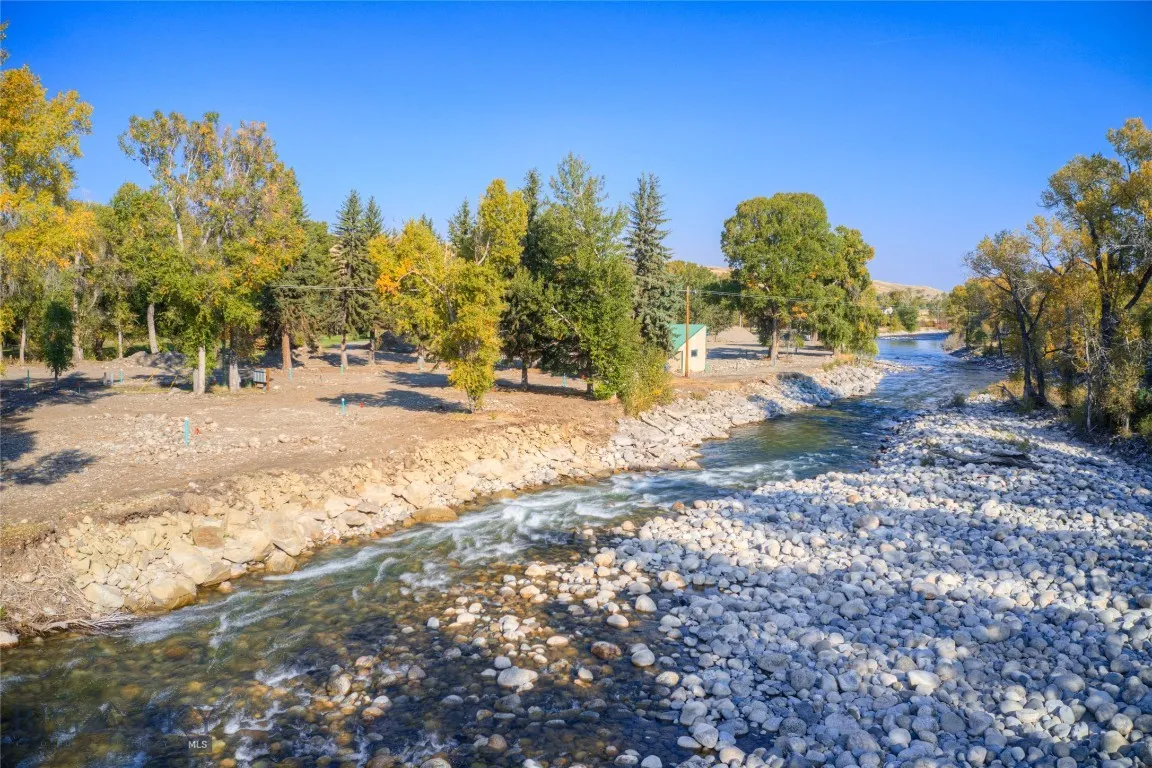 257 Main Boulder Road, Big Timber, Montana 59011, Big Timber, Montana 59011, ,Commercial Sale,For Sale,257 Main Boulder Road, Big Timber, Montana 59011,0,397049