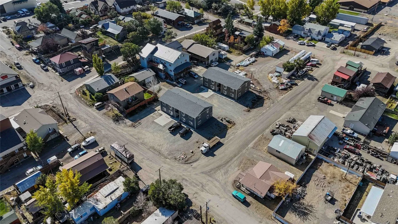 305 Spring Street A-d, Gardiner, Montana 59030, Gardiner, Montana 59030, ,Residential Income,For Sale,305 Spring Street A-d, Gardiner, Montana 59030,0,397462
