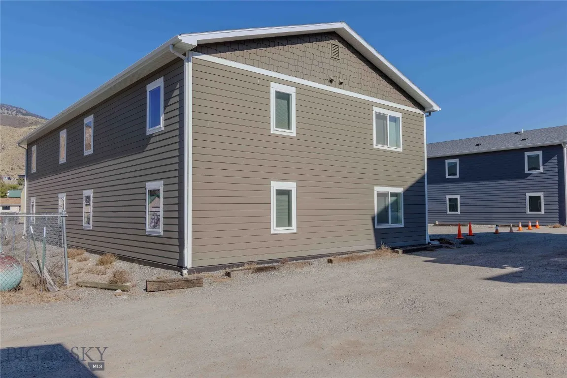 305 Spring Street A-d, Gardiner, Montana 59030, Gardiner, Montana 59030, ,Residential Income,For Sale,305 Spring Street A-d, Gardiner, Montana 59030,0,397462