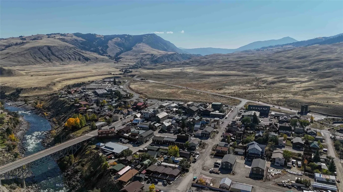 305 Spring Street A-d, Gardiner, Montana 59030, Gardiner, Montana 59030, ,Commercial Sale,For Sale,305 Spring Street A-d, Gardiner, Montana 59030,0,397479