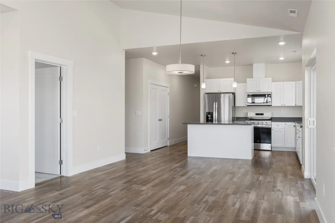 12 Westgate Ave, Bozeman, Montana 59718, Bozeman, Montana 59718, 3 Bedrooms Bedrooms, ,1 BathroomBathrooms,Residential,For Sale,12 Westgate Ave, Bozeman, Montana 59718,0,397526