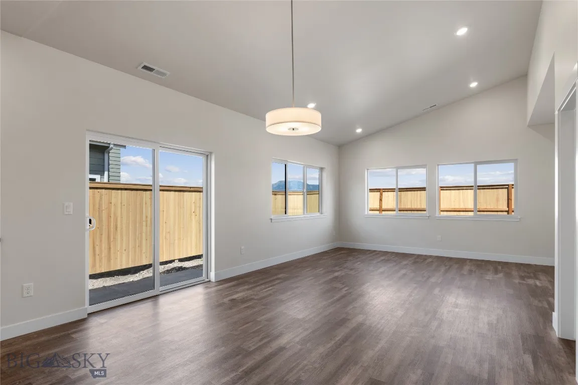 12 Westgate Ave, Bozeman, Montana 59718, Bozeman, Montana 59718, 3 Bedrooms Bedrooms, ,1 BathroomBathrooms,Residential,For Sale,12 Westgate Ave, Bozeman, Montana 59718,0,397526
