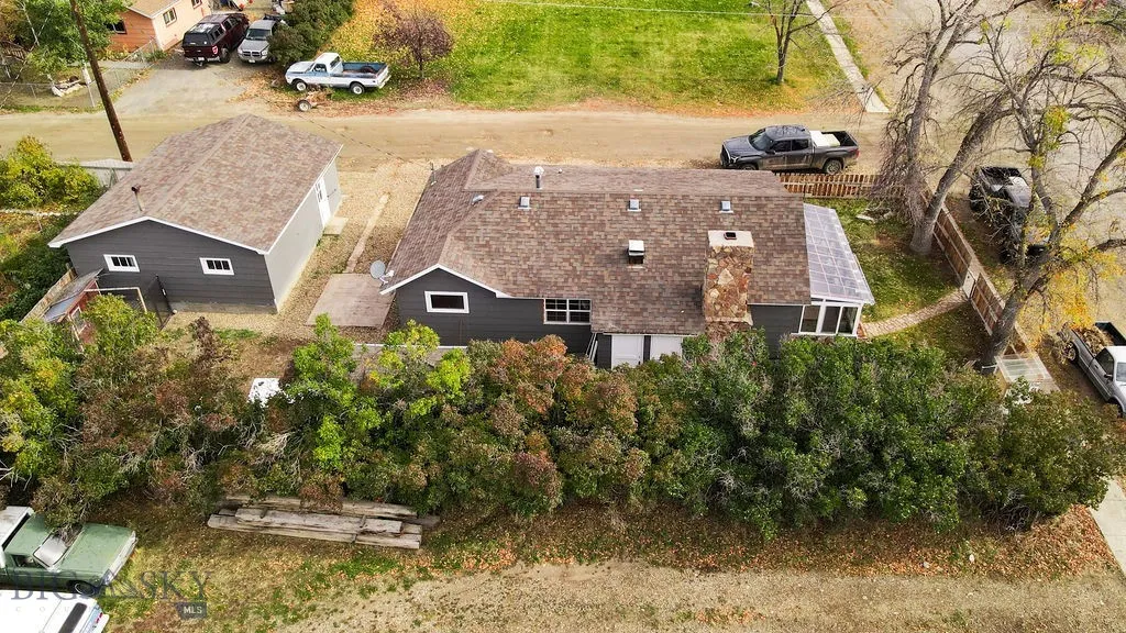 210 W Hamilton, Sheridan, Montana 59749, Sheridan, Montana 59749, 2 Bedrooms Bedrooms, ,1 BathroomBathrooms,Residential,For Sale,210 W Hamilton, Sheridan, Montana 59749,0,397321