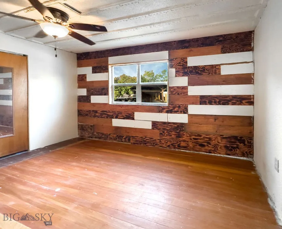 2 bedroom