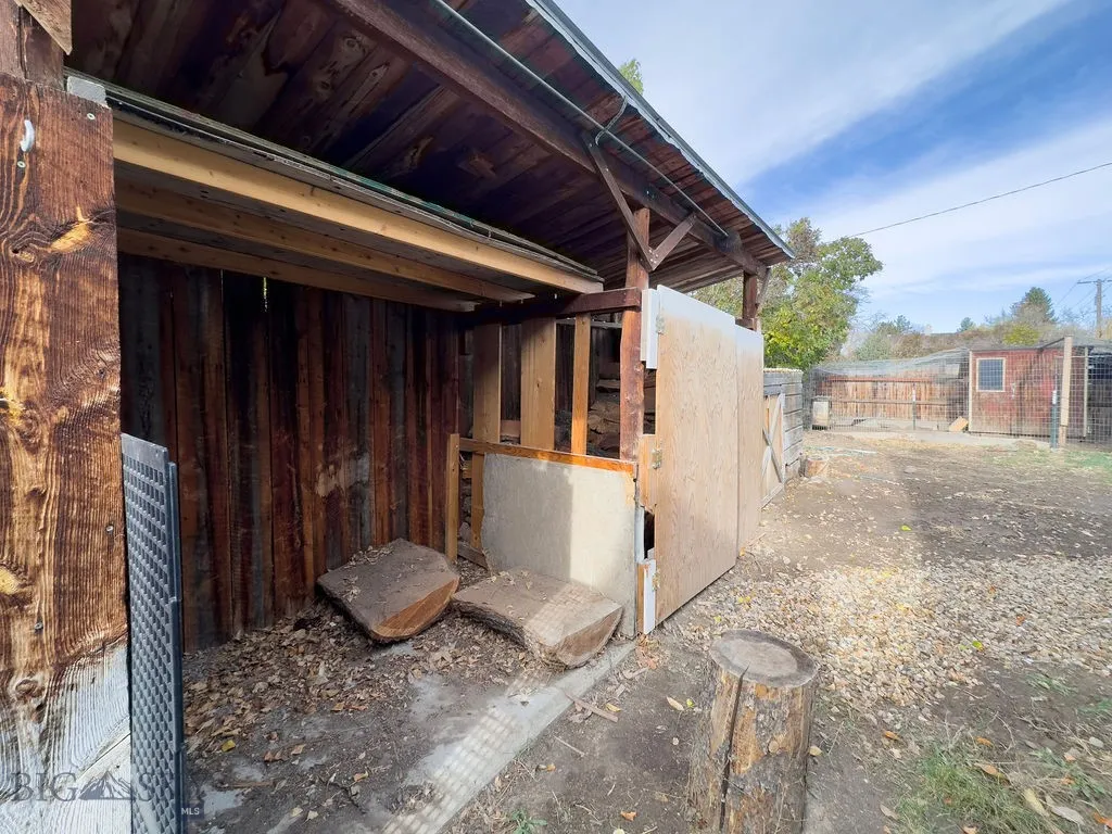 210 W Hamilton, Sheridan, Montana 59749, Sheridan, Montana 59749, 2 Bedrooms Bedrooms, ,1 BathroomBathrooms,Residential,For Sale,210 W Hamilton, Sheridan, Montana 59749,0,397321