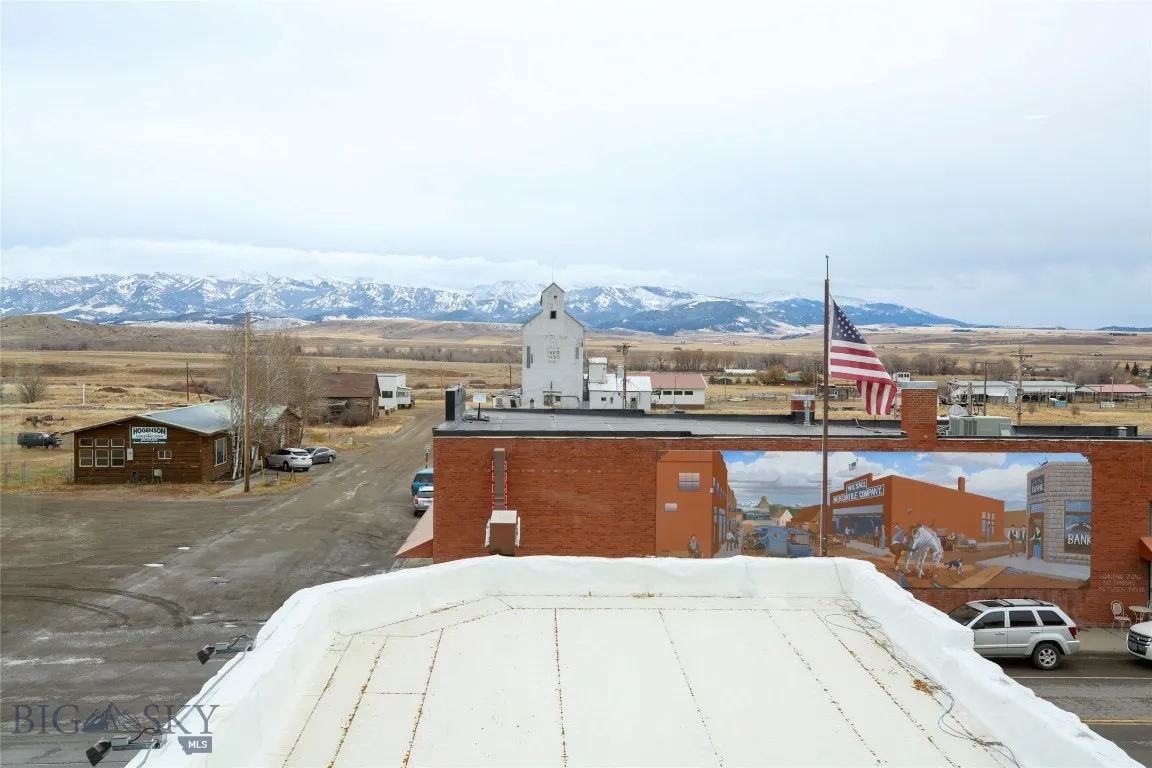 Bird's eye view featuring a mountain view
