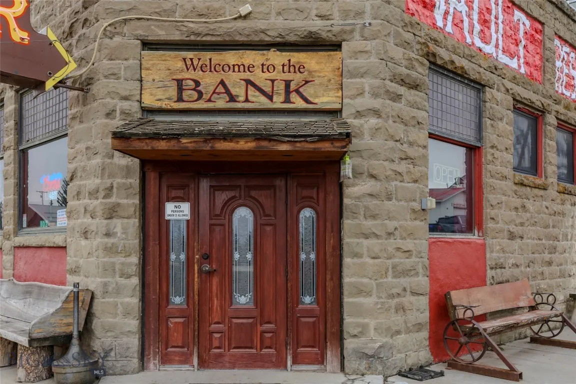Main Entrance to the Bank Bar
