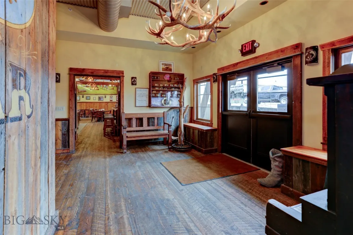 View of foyer entrance