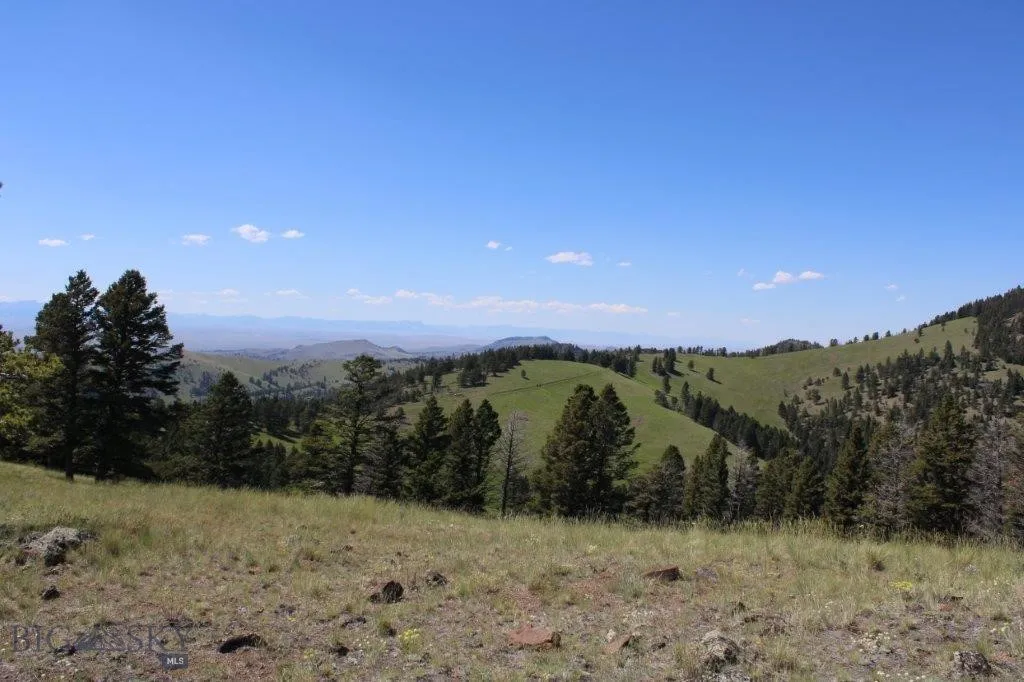 View of mountain feature featuring a rural view
