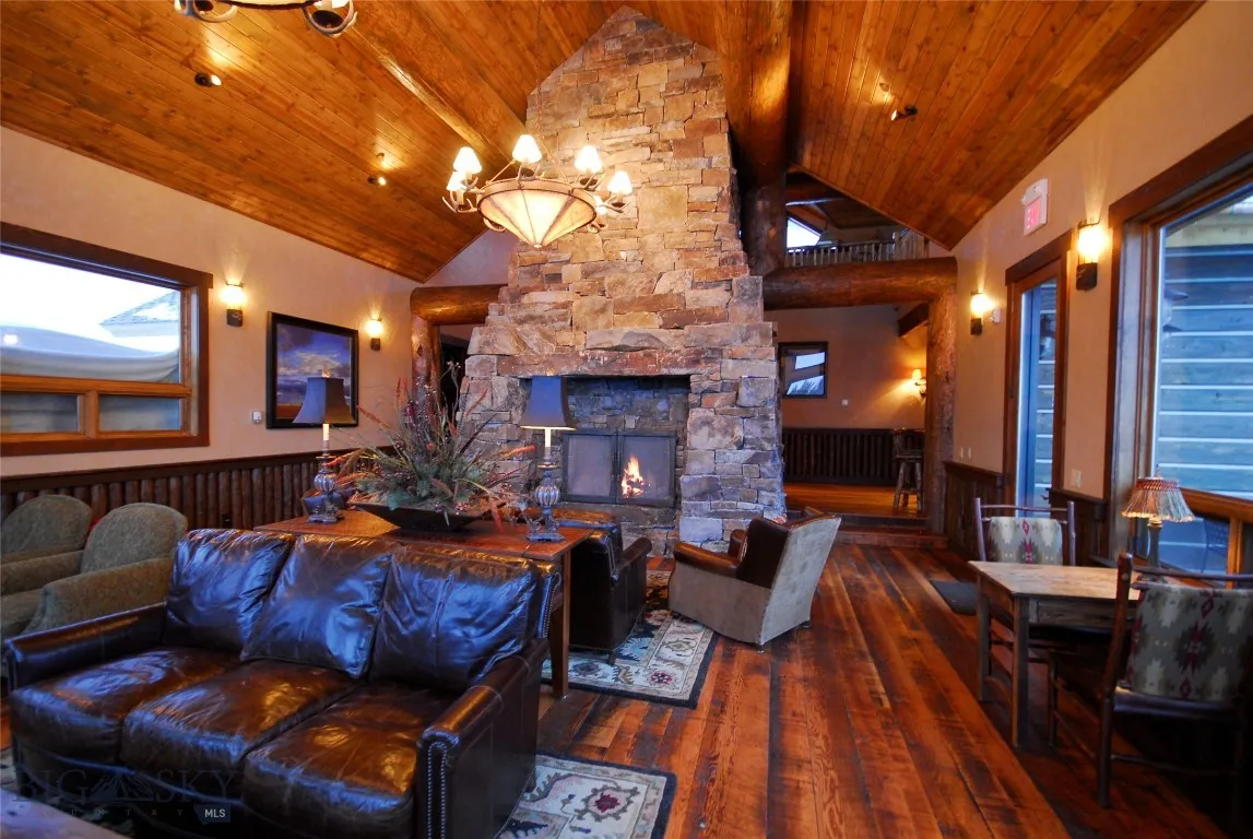 Private Cascade Clubhouse