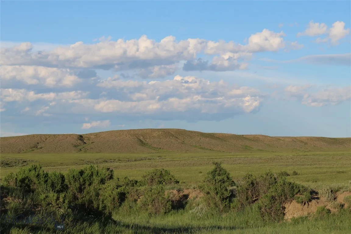 7916 Nitro Road, Other, Wyoming 82646, Other, Wyoming 82646, ,Land,For Sale,7916 Nitro Road, Other, Wyoming 82646,0,398369