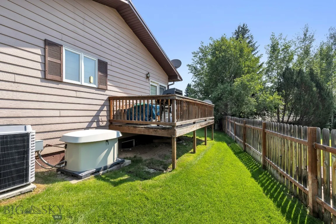 114 Rocky Mountain, Butte, Montana 59701, Butte, Montana 59701, 4 Bedrooms Bedrooms, ,3 BathroomsBathrooms,Residential,For Sale,114 Rocky Mountain, Butte, Montana 59701,0,398712