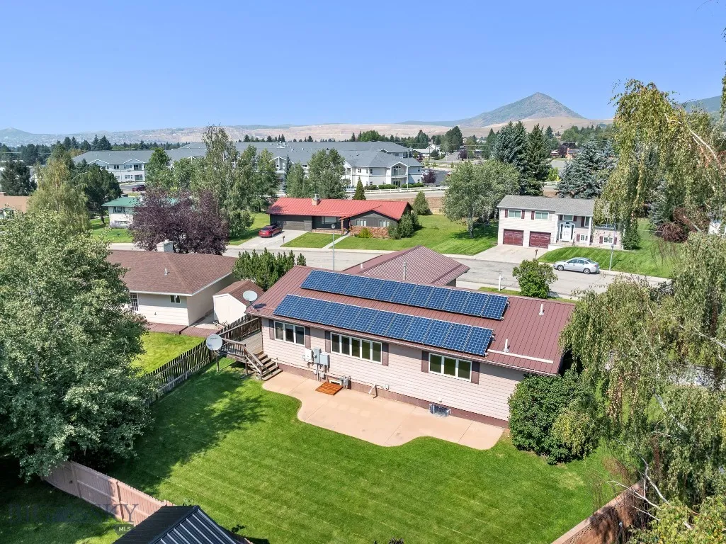 114 Rocky Mountain, Butte, Montana 59701, Butte, Montana 59701, 4 Bedrooms Bedrooms, ,3 BathroomsBathrooms,Residential,For Sale,114 Rocky Mountain, Butte, Montana 59701,0,398712