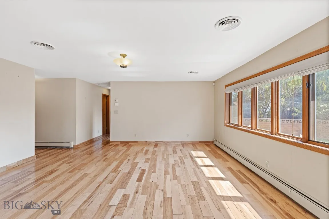 114 Rocky Mountain, Butte, Montana 59701, Butte, Montana 59701, 4 Bedrooms Bedrooms, ,3 BathroomsBathrooms,Residential,For Sale,114 Rocky Mountain, Butte, Montana 59701,0,398712