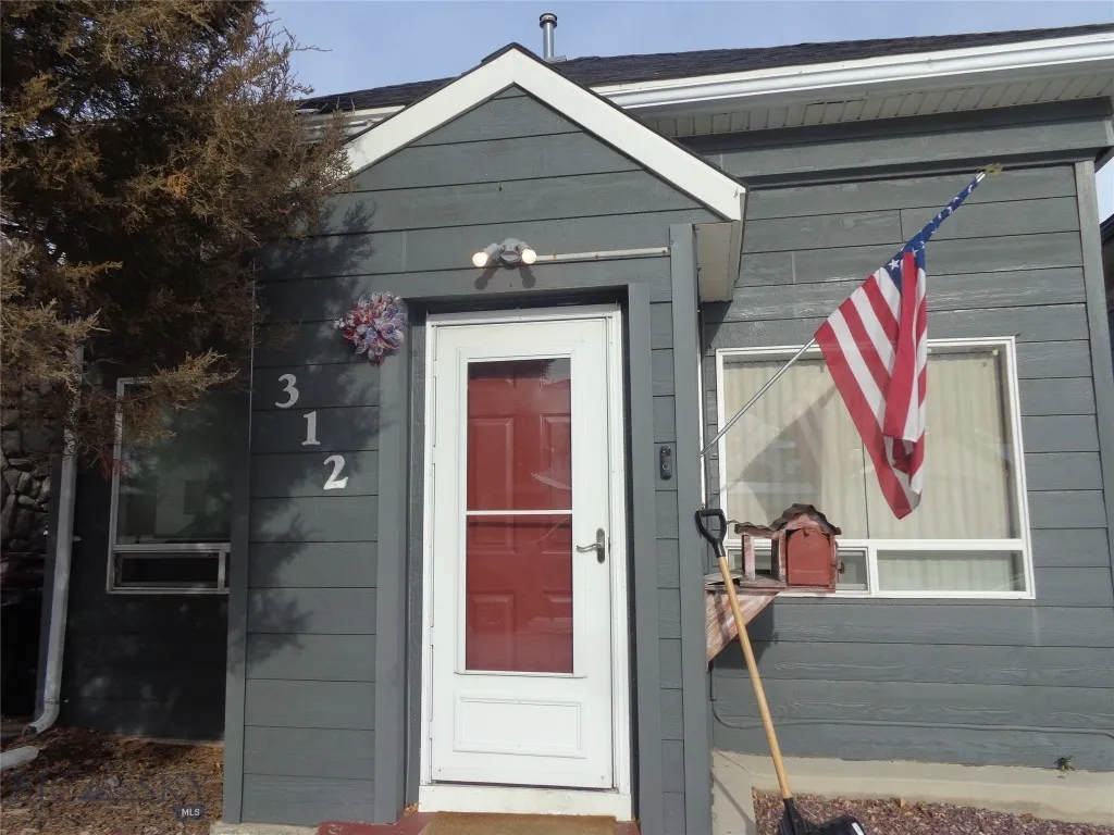 312 E 4th Street, Anaconda, Montana 59711, Anaconda, Montana 59711, 1 Bedroom Bedrooms, ,1 BathroomBathrooms,Residential,For Sale,312 E 4th Street, Anaconda, Montana 59711,398958