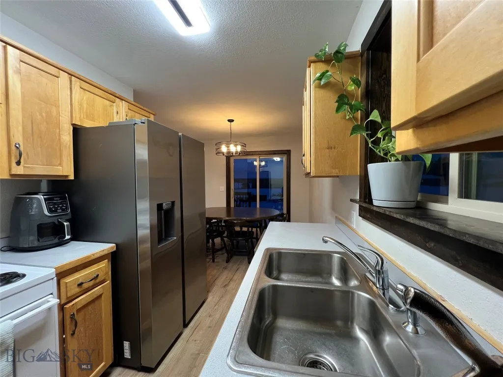 169 & 167 Grizzly Bear Loop, West Yellowstone, West Yellowstone, Montana 59758, ,Residential Income,For Sale,169 & 167 Grizzly Bear Loop, West Yellowstone,0,398978