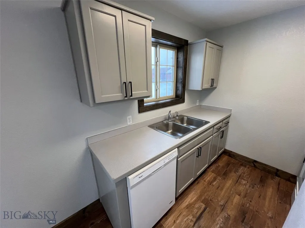 169 & 167 Grizzly Bear Loop, West Yellowstone, West Yellowstone, Montana 59758, ,Residential Income,For Sale,169 & 167 Grizzly Bear Loop, West Yellowstone,0,398978