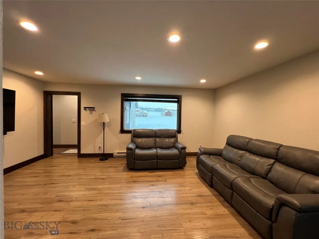 169 & 167 Grizzly Bear Loop, West Yellowstone, West Yellowstone, Montana 59758, ,Residential Income,For Sale,169 & 167 Grizzly Bear Loop, West Yellowstone,0,398978