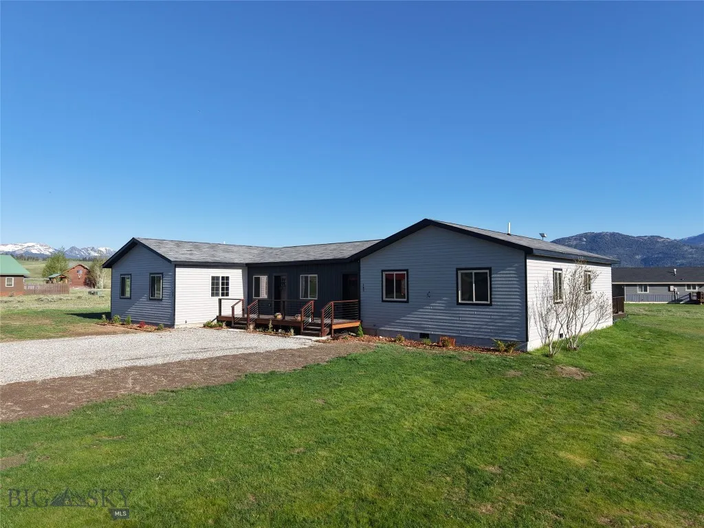 169 & 167 Grizzly Bear Loop, West Yellowstone, West Yellowstone, Montana 59758, ,Residential Income,For Sale,169 & 167 Grizzly Bear Loop, West Yellowstone,0,398978