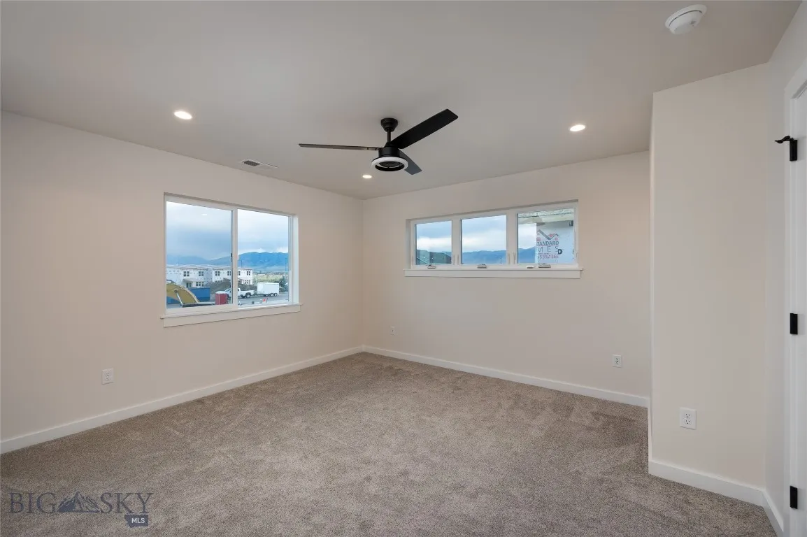 Photo of similar model